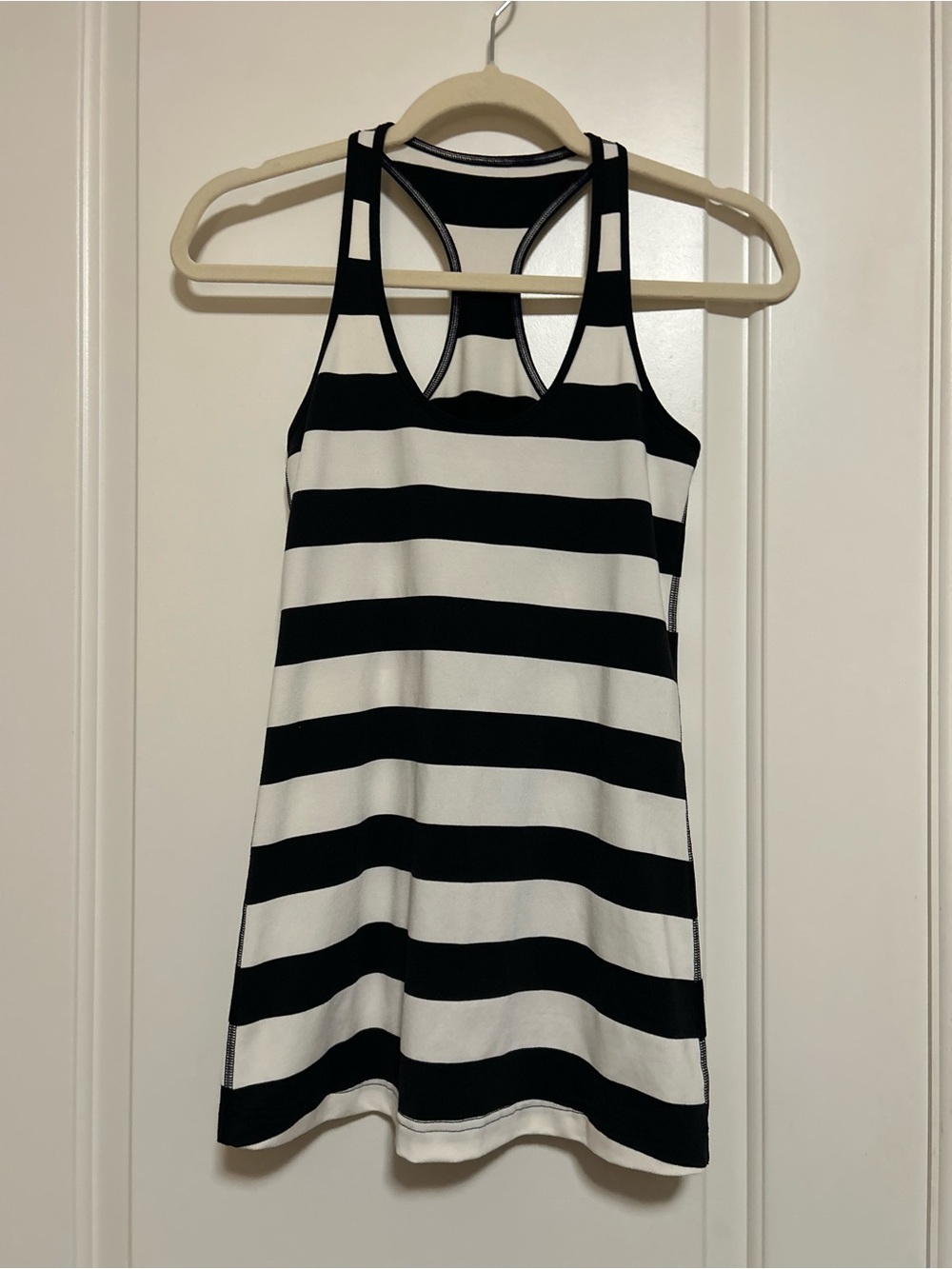 🍋🧘🏽‍♀️NWOT 🍋🏃🏽‍♀️Lululemon Cool Black & White Horizontal Stripe Racerback Tank🖤🍋